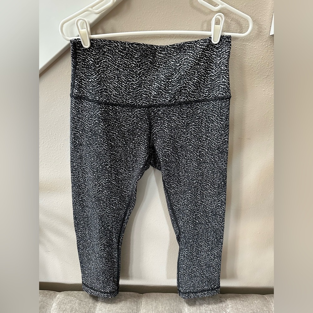 lululemon athletica Black and White Leggings Size 10